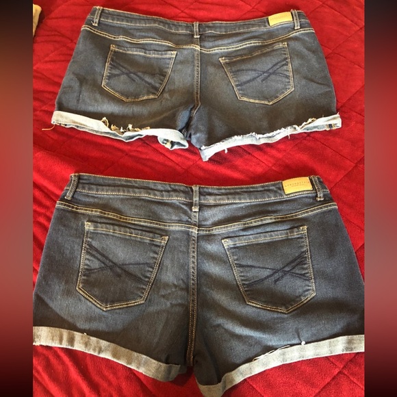 Aeropostale lot of 2 Jean shorts - Picture 3 of 4